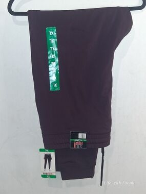 32 Degrees Women's Dark Brown Thermal Pants (boysenberry) XL